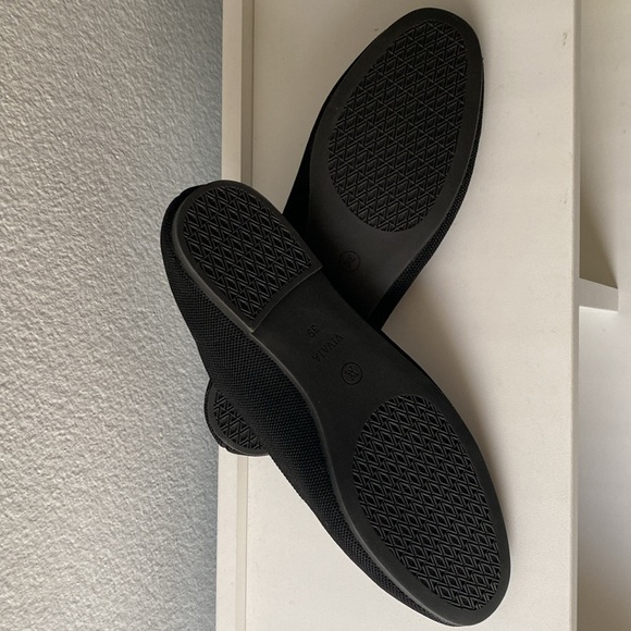 Vivaia Black Flat Loafers - Picture 2 of 3